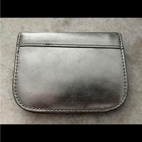 J CREW Small Silver Leather Wallet Coin Purse - Picture 2 of 4